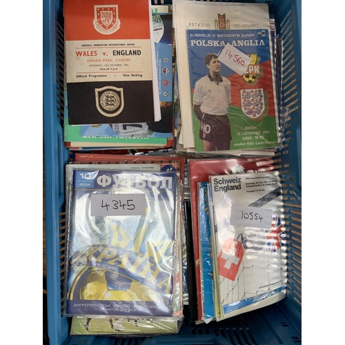 103 - England Away Football Programmes: 91 large format from the 70s onwards and 167 from the 50s to date ... 