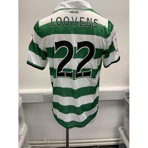 1054 - Celtic 2010 Emirates Cup Match Worn Football Shirt: Home short sleeve number 22 with Special Emirate... 