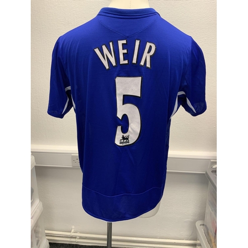 1073 - Everton 2005 - 2006 Match Worn Football Shirt: Home short sleeve number 5 with Premier League badgin... 