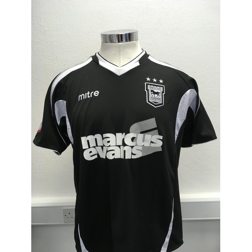 1083 - Ipswich Town 2011 - 2012 Match Worn Football Shirt: Away short sleeve number 5 with Football League ... 