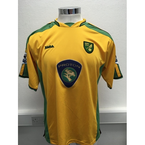 1119 - Norwich City 2003 - 2005 Signed Match Worn Football Shirt: Home short sleeve number 6 with Premier L... 