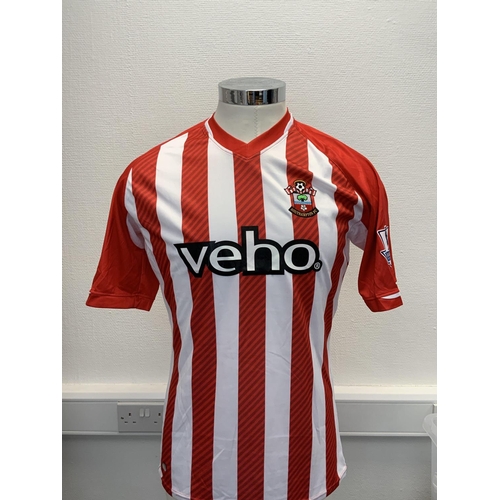 1131 - Southampton 2014 - 2015 Match Worn Football Shirt: Home short sleeve number 12 with Premier League b... 