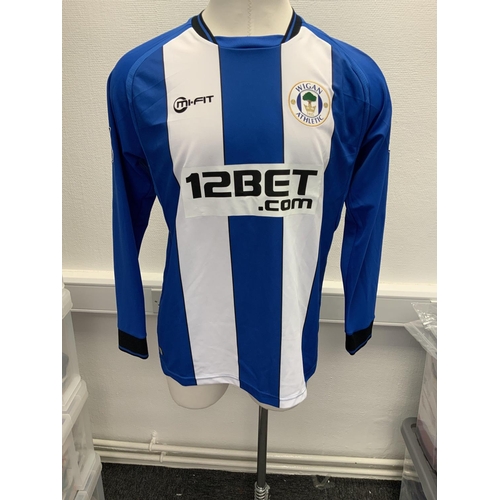 1171 - Wigan Athletic 2012 - 2013 Match Worn Football Shirt: Home long sleeve number 17 with Premier League... 