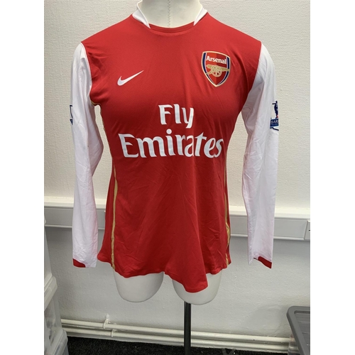 1177 - Arsenal 2006 - 2008 Match Worn Football Shirt: Home long sleeve number 30 with Premier League badgin... 