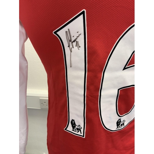 1179 - Arsenal 2006 - 2008 Signed Match Worn Football Shirt: Home long sleeve number 16 with Premier League... 