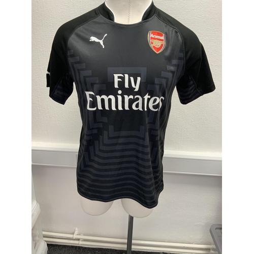 1212 - Arsenal 2014 - 2015 FA Cup Match Worn Goalkeeper Football Shirt: Home long sleeve number 26. Worn by... 