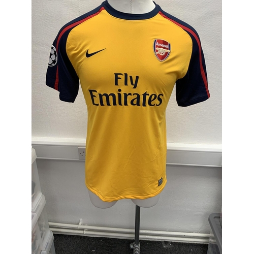 1219 - Arsenal 2008 - 2009 Match Worn Football Shirt: Away short sleeve number 19 with Champions League bad... 