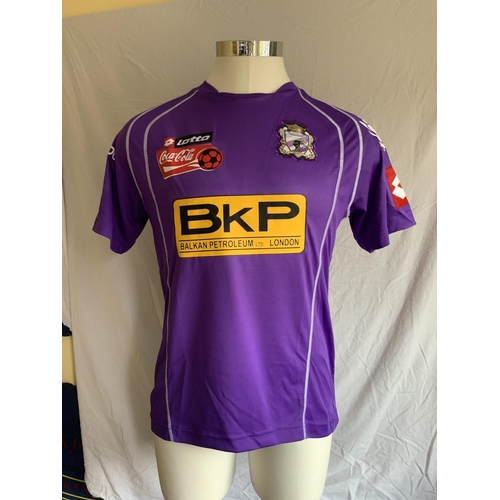 1248 - Timisoara 2008 - 2009 Match Worn Football Shirt: Home short sleeve number 28 with unknown badging to... 