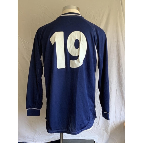 1270 - Scotland 2000 Match Issued Football Shirt: Home Long sleeve number 19 with no badging to arms. Issue... 