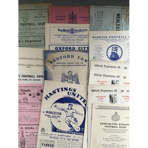 128 - Non League Football Programmes: Around 50 programmes from the 50s and 60s plus 19 Hereford from 1969... 