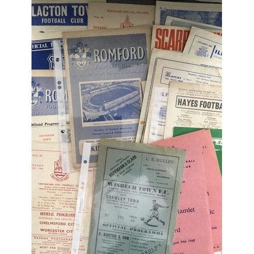 128 - Non League Football Programmes: Around 50 programmes from the 50s and 60s plus 19 Hereford from 1969... 