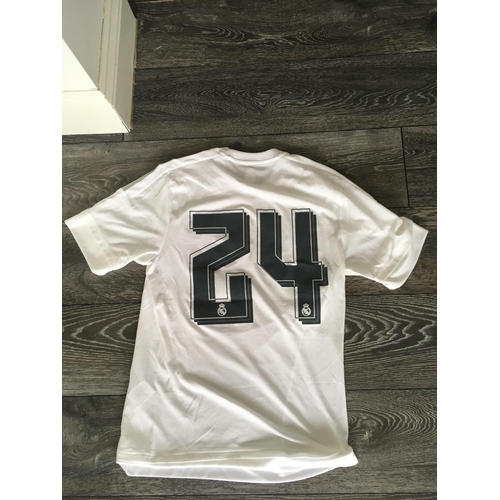 1341 - Real Madrid 2015 - 2016 Match Worn Football Shirt: Home short sleeve number 24 with no badging to ar... 