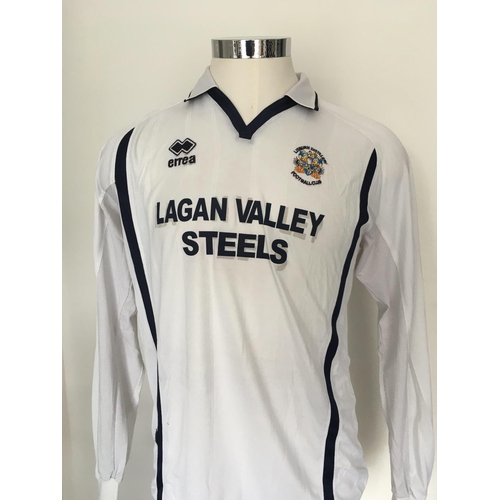 1346 - Lisburn Distillery 2007 - 2008 Match Worn Football Shirt: Home long sleeve number 2 with Carnegie Pr... 