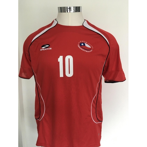 1359 - Chile 2007 Match Worn Football Shirt: Home short sleeve number 10 with no badging to arms. Worn by V... 