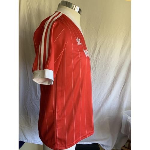 1367 - 1982-84 Nottingham Forest Match Worn Home Football Shirt: Red Adidas short sleeve shirt with Wrangle... 