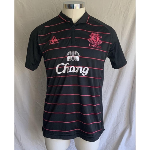 1369 - Rodwell Everton 2009 - 2010 Match Worn Football Shirt: Attractive black with pink stripes Le Coq sho... 