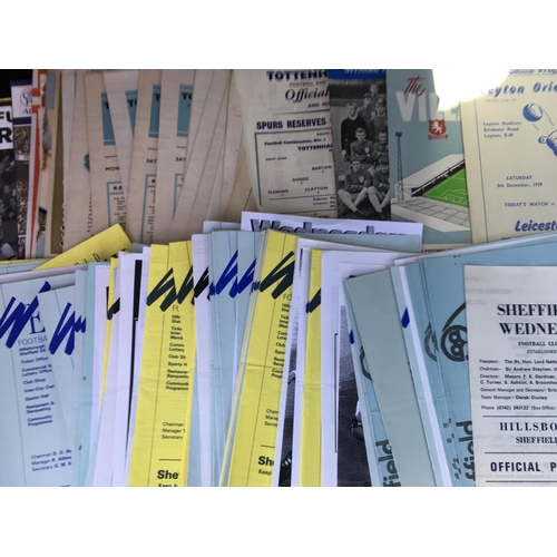 190 - Reserve Football Programmes: Very nice lot with over 50 from the 50s around 100 from the 60s. (270+)... 