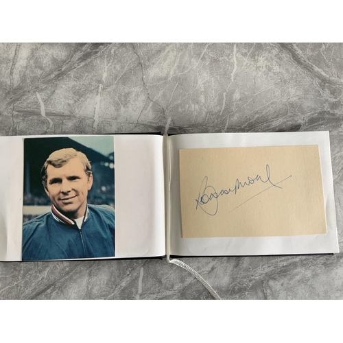 243 - England 1966 World Cup Autograph Book: Must view with a lot of time and money put into this book. Lo... 