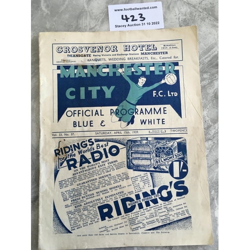 423 - 38/39 Manchester City v Burnley Football Programme: Good condition Division 2 match with no team cha... 