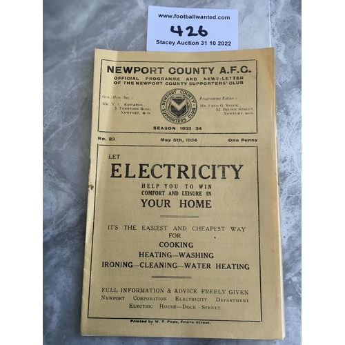 426 - 33/34 Newport County v Crystal Palace Football Programme: Very good condition 3rd Division match wit... 