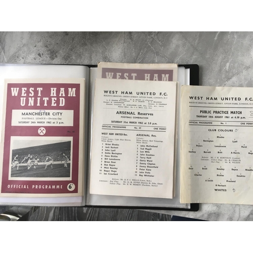 607 - 61/62 West Ham Home Football Programmes: 39 homes from the set of 55 in fair condition with many hav... 