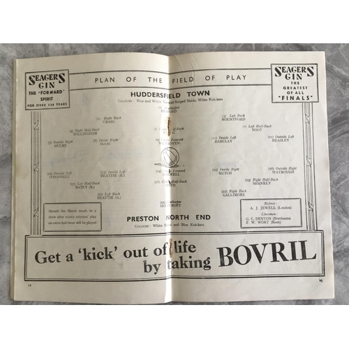 761 - 1938 FA Cup Final Football Programme: Huddersfield Town v Preston in good condition. Staple area has... 