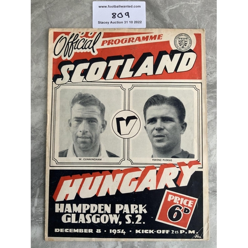 809 - 1954 Scotland v Hungary Signed Football Programme: Good condition programme with autographs of Scotl... 