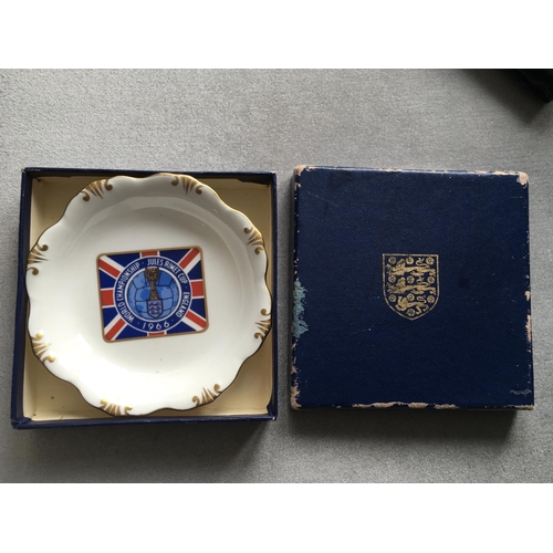 83 - 1966 Football World Cup Soap Dish: Excellent condition Derby china with Football Association stamp t... 