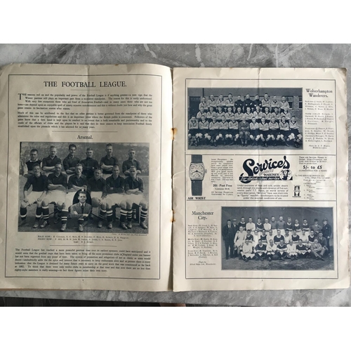 917 - 1933/34 Football League First Division Magazine: Very large publication named First Division Souveni... 