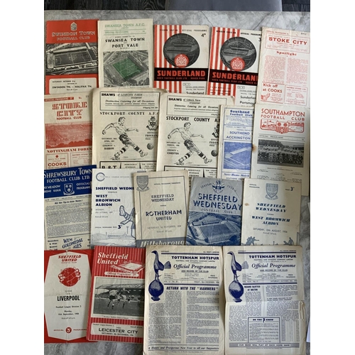 924 - 1950s Football Programmes: Wide variety of clubs and conditions. (103)