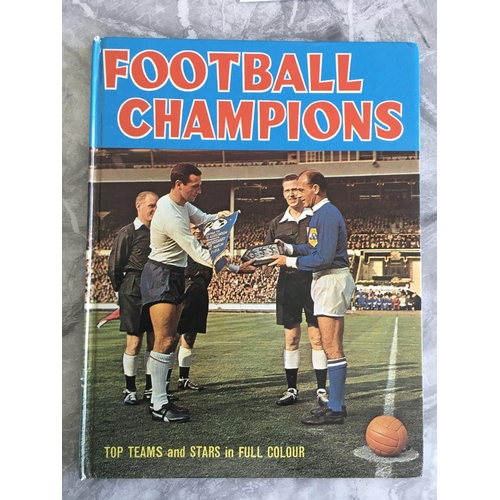 961 - England 1963 Signed Football Team Group: Football Champions book for 63/64 in excellent condition. P... 