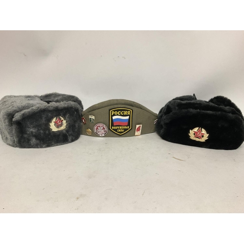 2106 - Russian USSR hats and badges