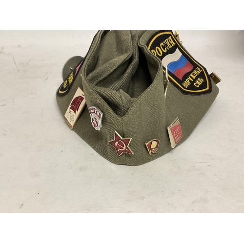 2106 - Russian USSR hats and badges