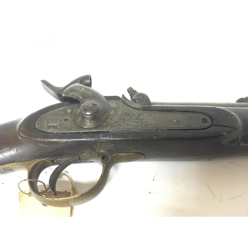 2176 - A Victorian Service percussion carbine rifle the action with Victorian cypher 1861 Tower marks three... 