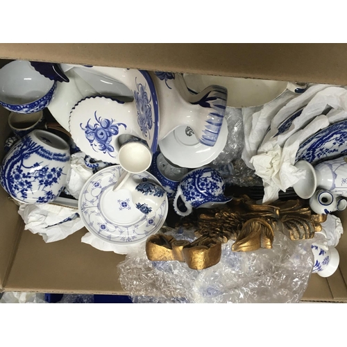 1029 - A Box containing decorative ceramic various.