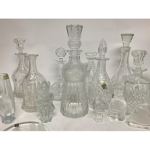 1033 - Collection of glass decanters, including a Edinburgh Crystal decanter