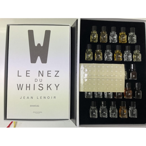 1977 - Le Nez Du Whisky, Jean Lenoir whisky flavour guide. Complete. 54.