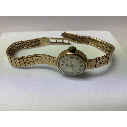 742 - A ladies 9ct gold cased Rolex Tudor Royal wristwatch.