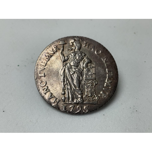 768 - A 1795 1 Guilden coin brooch.