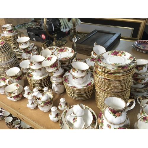 803 - Royal Albert Old Country Roses ceramic dinnerware including plates, teacups, egg cups and saucers. M... 