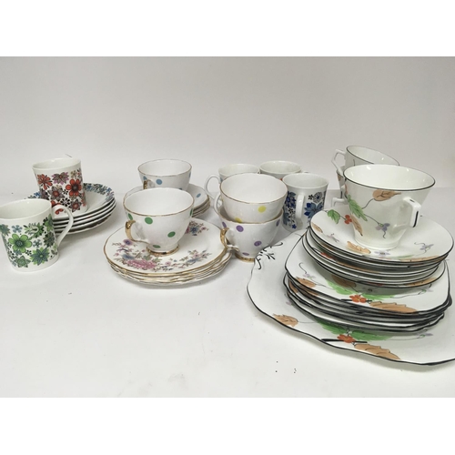 901 - An Art Deco design English Porcelain Delphine China tea set a Royal Vale poker dot part set and Carn... 