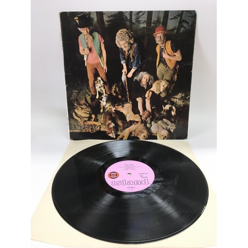 71 - A first UK pressing of 'This Was' by Jethro Tull, ILP 985. One feelable scratch through track 2, Sid... 