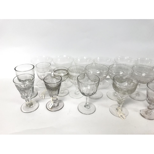 1106 - Collection of various glass ware cups