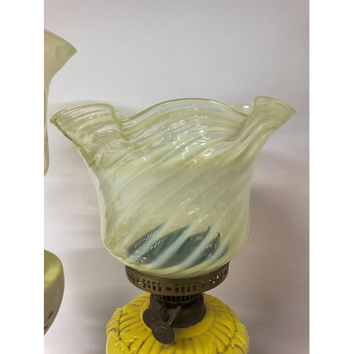 1267 - Oil lamps with vaseline tinted glass shades