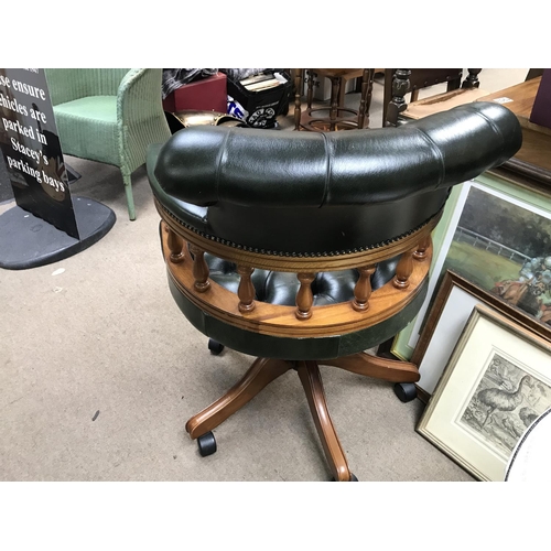 1435 - Leather upholstered Directors chair