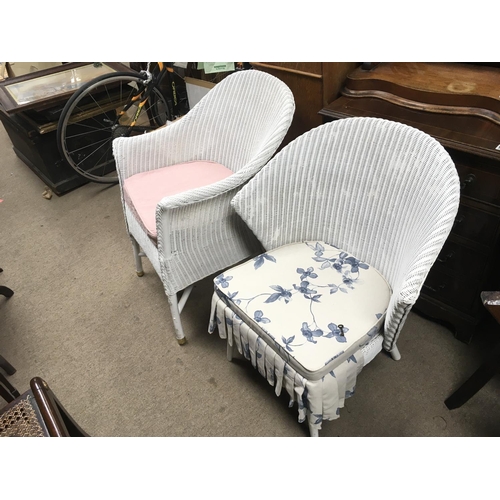 1442 - Lloyd Loan chairs