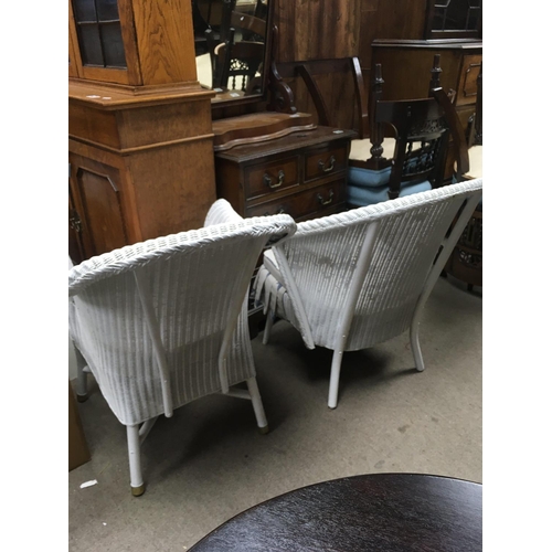 1442 - Lloyd Loan chairs