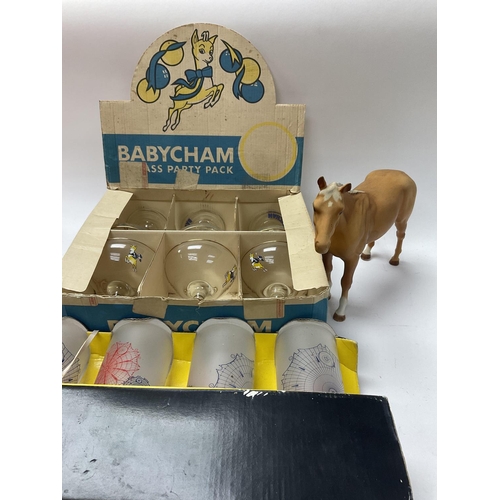 138 - No Reserve - A boxed set of 6 original Babycham glasses, a set of four glasses, Beswick palomino hor... 