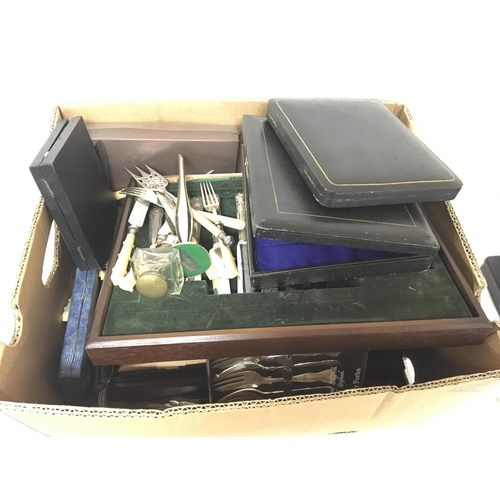 16 - A box containing a quantity of silver plated cutlery including kings pattern and other cased cutlery... 