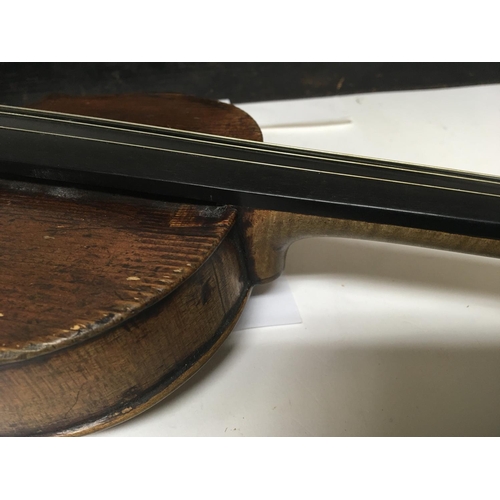 169 - No Reserve - An Antique Violin with internal applied label Preston maker London in a fitted case wit... 